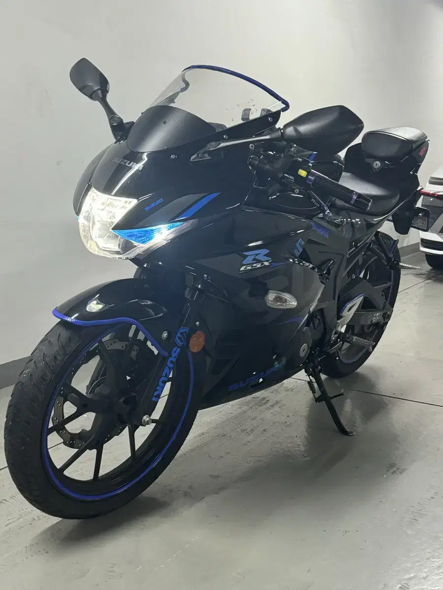 스즈키 gsx r 125 검파 19년식